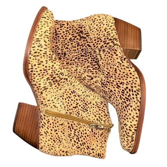 Dolce Vita Calf Hair Leopard Print Booties(Size 6.5) - Picture 4 of 12